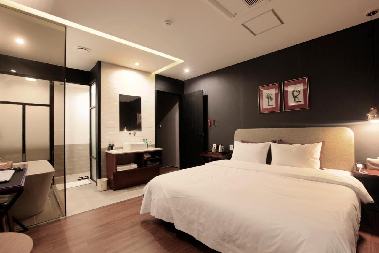 Brown-Dot Hotel Yangjeong Busan Exterior photo