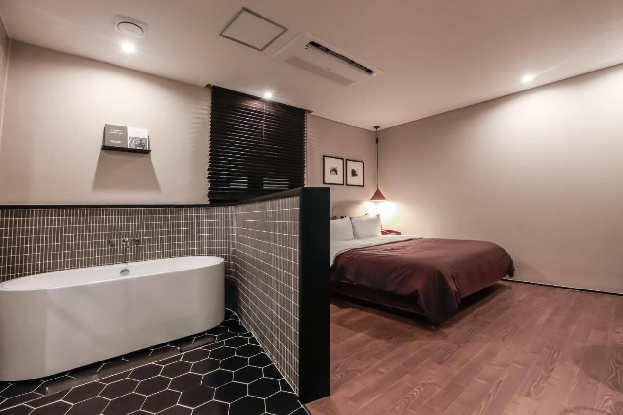 Brown-Dot Hotel Yangjeong Busan Exterior photo