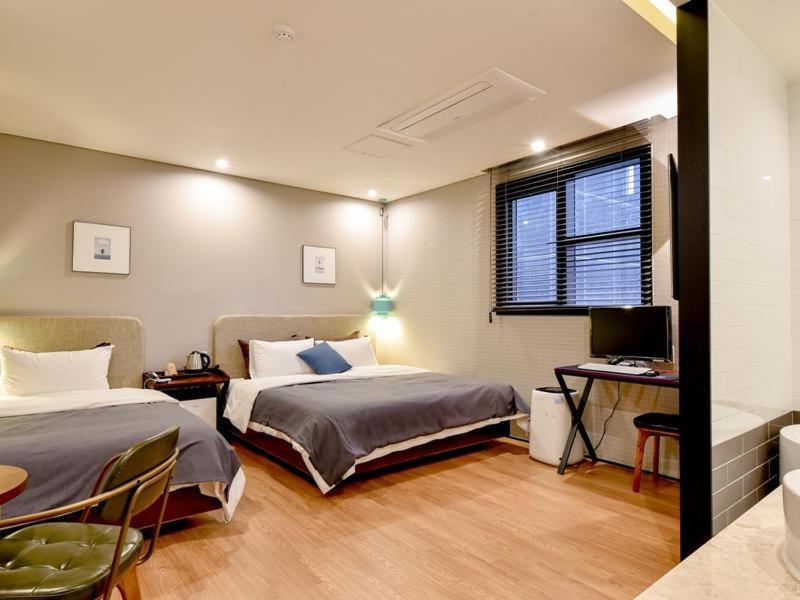 Brown-Dot Hotel Yangjeong Busan Exterior photo