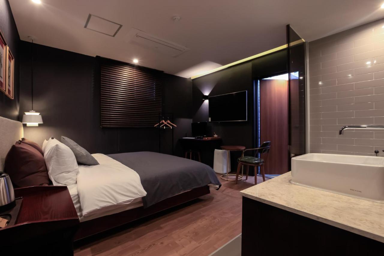 Brown-Dot Hotel Yangjeong Busan Exterior photo
